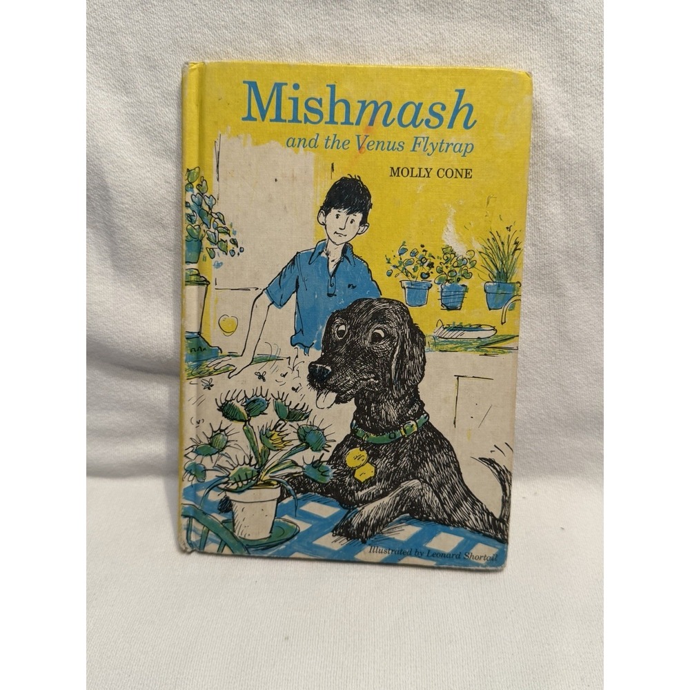 Mishmash and the Venus Flytrap Molly Cone 1976 Weekly Reader Hardcover Dog Book